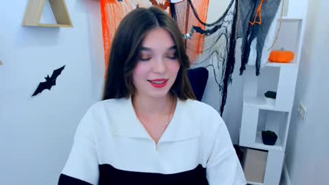 Snapshot of divineamour chatting on 11-04-25, 12:26 Hannah online show from 11-04-25, 12:26