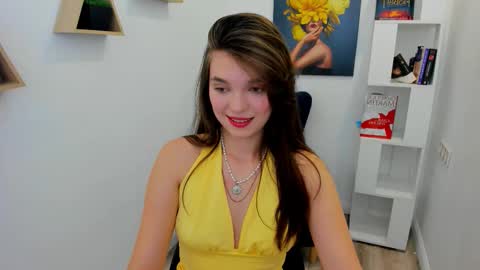 Snapshot of divineamour chatting on 11-19-25, 07:36 Hannah online show from 11-19-25, 07:36