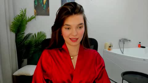 Snapshot of divineamour chatting on 11-22-25, 06:23 Hannah online show from 11-22-25, 06:23