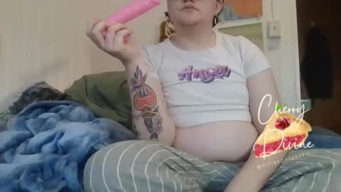 divinecherrypie online show from 01-31-25, 06:57