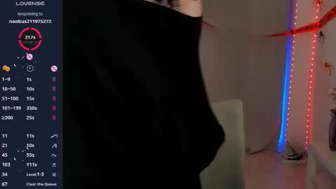 dixipixi_ online show from 11-02-25, 05:43