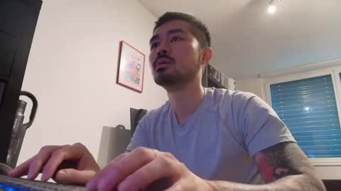 Snapshot of dixonhuang chatting on 10-03-25, 09:17 D online show from 10-03-25, 09:17