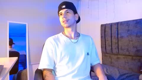 Snapshot of dj__bigd chatting on 10-08-25, 12:19 big d B online show from 10-08-25, 12:19