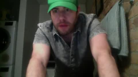 Snapshot of dj_chaterbate chatting on 12-21-24, 04:09 DJ Chaterbate online show from 12-21-24, 04:09