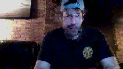 Snapshot of dj_chaterbate chatting on 12-27-24, 09:50 DJ Chaterbate online show from 12-27-24, 09:50