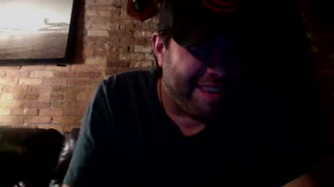 Snapshot of dj_chaterbate chatting on 01-31-25, 02:37 DJ Chaterbate online show from 01-31-25, 02:37