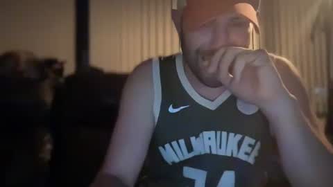 Snapshot of dj_chaterbate chatting on 02-03-26, 02:53 DJ Chaterbate online show from 02-03-26, 02:53