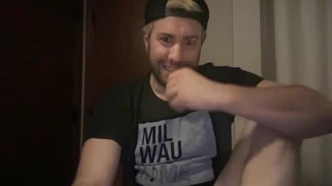 Snapshot of dj_chaterbate chatting on 02-26-26, 06:23 DJ Chaterbate online show from 02-26-26, 06:23