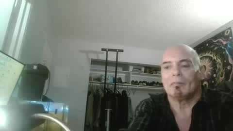 Snapshot of djdiehard chatting on 10-29-25, 05:20 DJ Pleasure online show from 10-29-25, 05:20