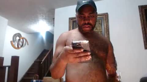 Snapshot of djopenwide chatting on 03-06-25, 03:24 Dj Open Wide online show from 03-06-25, 03:24