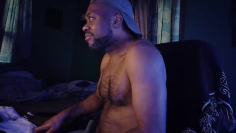 Snapshot of djopenwide chatting on 12-14-25, 01:38 Dj Open Wide online show from 12-14-25, 01:38