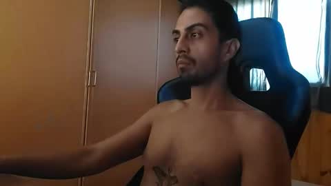 Snapshot of dmez chatting on 02-19-26, 08:27 dmez online show from 02-19-26, 08:27