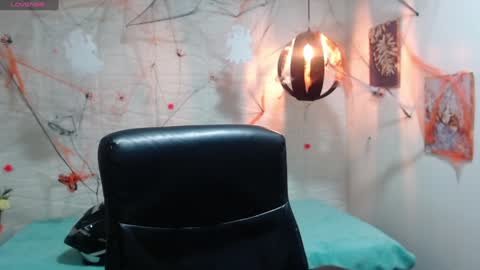 Snapshot of dmitrisanders1 chatting on 12-02-24, 11:40 Maybe in pvt online show from 12-02-24, 11:40