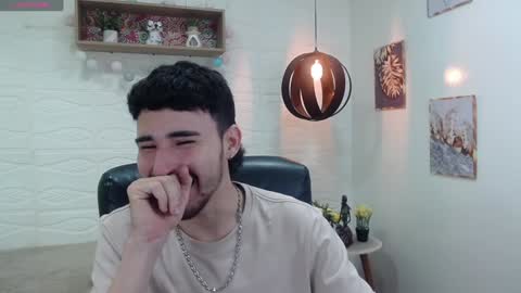 Snapshot of dmitrisanders1 chatting on 01-06-25, 08:39 Maybe in pvt online show from 01-06-25, 08:39