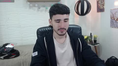 Snapshot of dmitrisanders1 chatting on 01-20-25, 05:37 Maybe in pvt online show from 01-20-25, 05:37