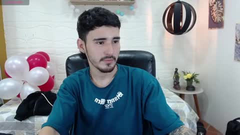 Snapshot of dmitrisanders1 chatting on 02-19-25, 09:25 Maybe in pvt online show from 02-19-25, 09:25