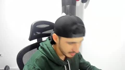 Snapshot of dmitrisanders1 chatting on 09-10-25, 10:10 Maybe in pvt online show from 09-10-25, 10:10