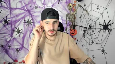 Snapshot of dmitrisanders1 chatting on 09-28-25, 07:41 Maybe in pvt online show from 09-28-25, 07:41