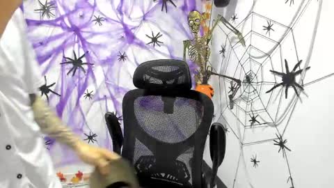 Snapshot of dmitrisanders1 chatting on 10-01-25, 10:49 Maybe in pvt online show from 10-01-25, 10:49