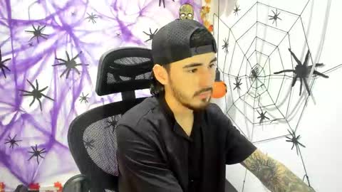 Snapshot of dmitrisanders1 chatting on 10-21-25, 04:41 Maybe in pvt online show from 10-21-25, 04:41