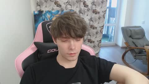 Snapshot of dmitryromanov chatting on 01-25-25, 07:49 Dead A online show from 01-25-25, 07:49