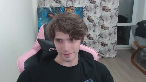 Snapshot of dmitryromanov chatting on 03-08-25, 04:28 Dead A online show from 03-08-25, 04:28