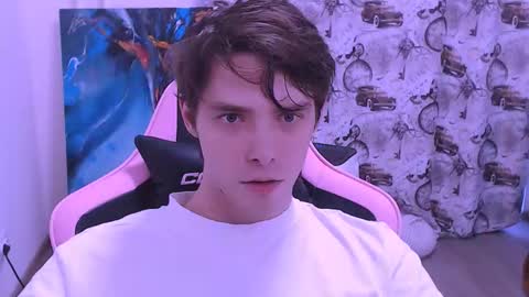 Snapshot of dmitryromanov chatting on 10-26-25, 10:21 Dead A online show from 10-26-25, 10:21