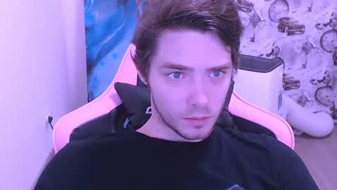 Snapshot of dmitryromanov chatting on 11-16-25, 01:00 Dead A online show from 11-16-25, 01:00