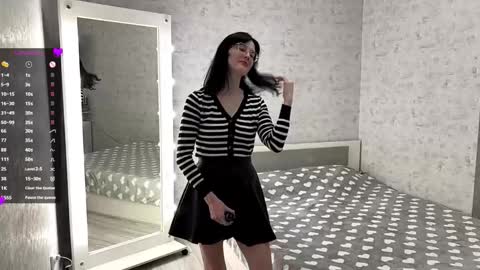 Annie PVT IS OPEN online show from 10-03-25, 06:16