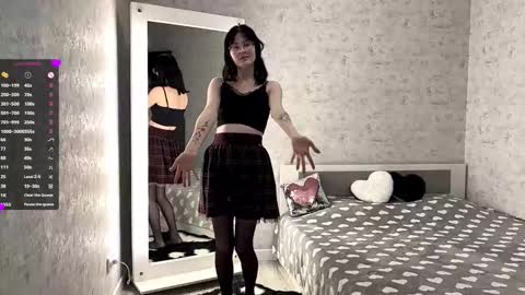 Annie PVT IS OPEN online show from 10-11-25, 09:13