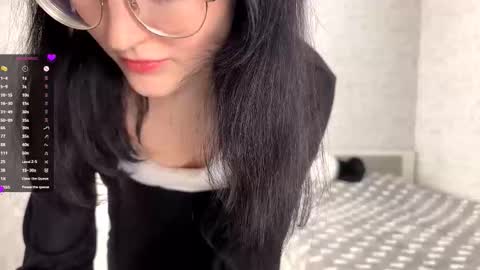 Annie PVT IS OPEN online show from 10-15-25, 09:04