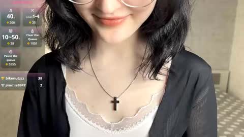 Snapshot of dodiebabikian chatting on 05-25-26, 09:54 Annie PVT IS OPEN online show from 05-25-26, 09:54