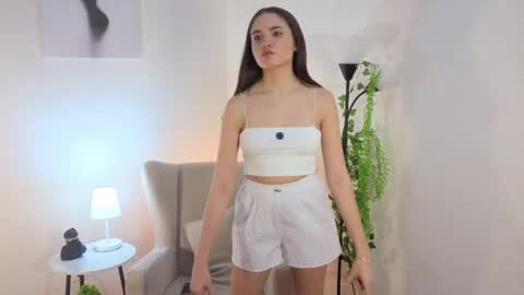 Snapshot of dodieruschmeyer chatting on 03-29-26, 02:00 Hello my name Eva Im glad to see you in my room online show from 03-29-26, 02:00