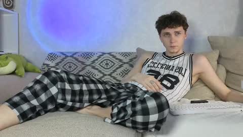 Alex online show from 12-22-24, 07:33