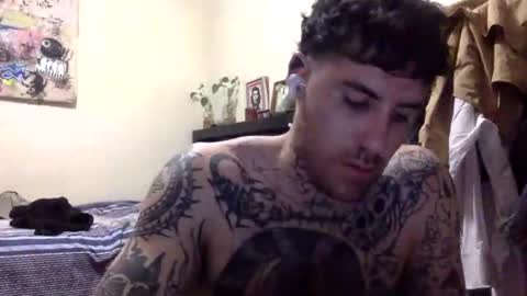 Dogboi online show from 01-04-25, 01:42