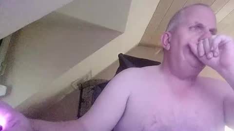 Snapshot of doggy2629 chatting on 11-26-25, 06:20 doggy2629 online show from 11-26-25, 06:20