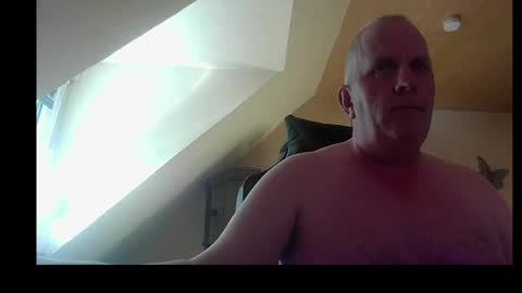 doggy2629 online show from 04-19-26, 03:44