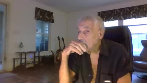 dogluc7 online show from 12-29-24, 07:43