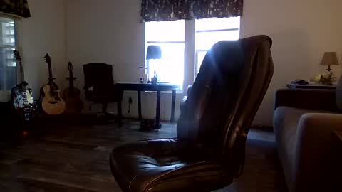 dogluc7 online show from 10-03-25, 08:17