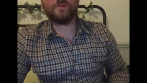 Snapshot of dolce555 chatting on 09-09-25, 09:14 dolce555 online show from 09-09-25, 09:14