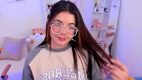 Snapshot of dolce_antonellaa chatting on 09-20-25, 01:17 antonella online show from 09-20-25, 01:17