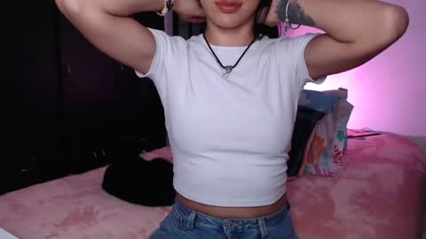 Snapshot of dolceclown_ chatting on 02-26-25, 05:20 dolceclown_ online show from 02-26-25, 05:20