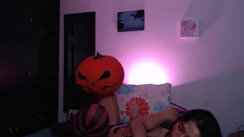 Snapshot of dolceclown_ chatting on 11-01-25, 06:48 dolceclown_ online show from 11-01-25, 06:48