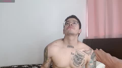 Snapshot of doll_and_sex chatting on 12-19-24, 06:34 Auro and Santiago online show from 12-19-24, 06:34