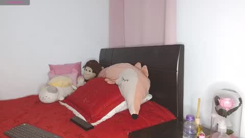 Snapshot of doll_and_sex chatting on 01-08-25, 03:19 Auro and Santiago online show from 01-08-25, 03:19