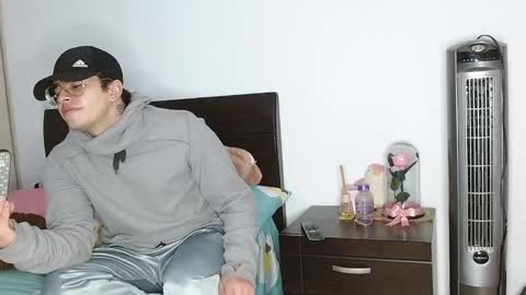 Snapshot of doll_and_sex chatting on 02-10-25, 03:46 Auro and Santiago online show from 02-10-25, 03:46