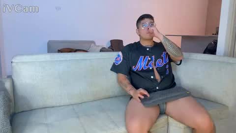 Auro and Santiago online show from 03-16-26, 05:44