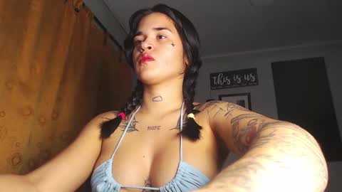 doll_and_thebrown online show from 10-06-25, 11:02