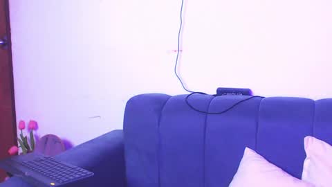 doll_and_thebrown online show from 04-28-26, 02:27