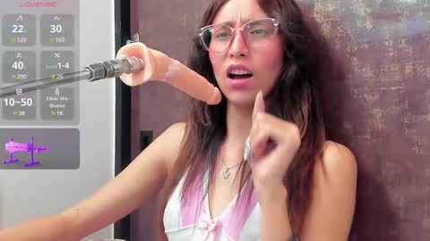 Bella  online show from 03-08-25, 10:56